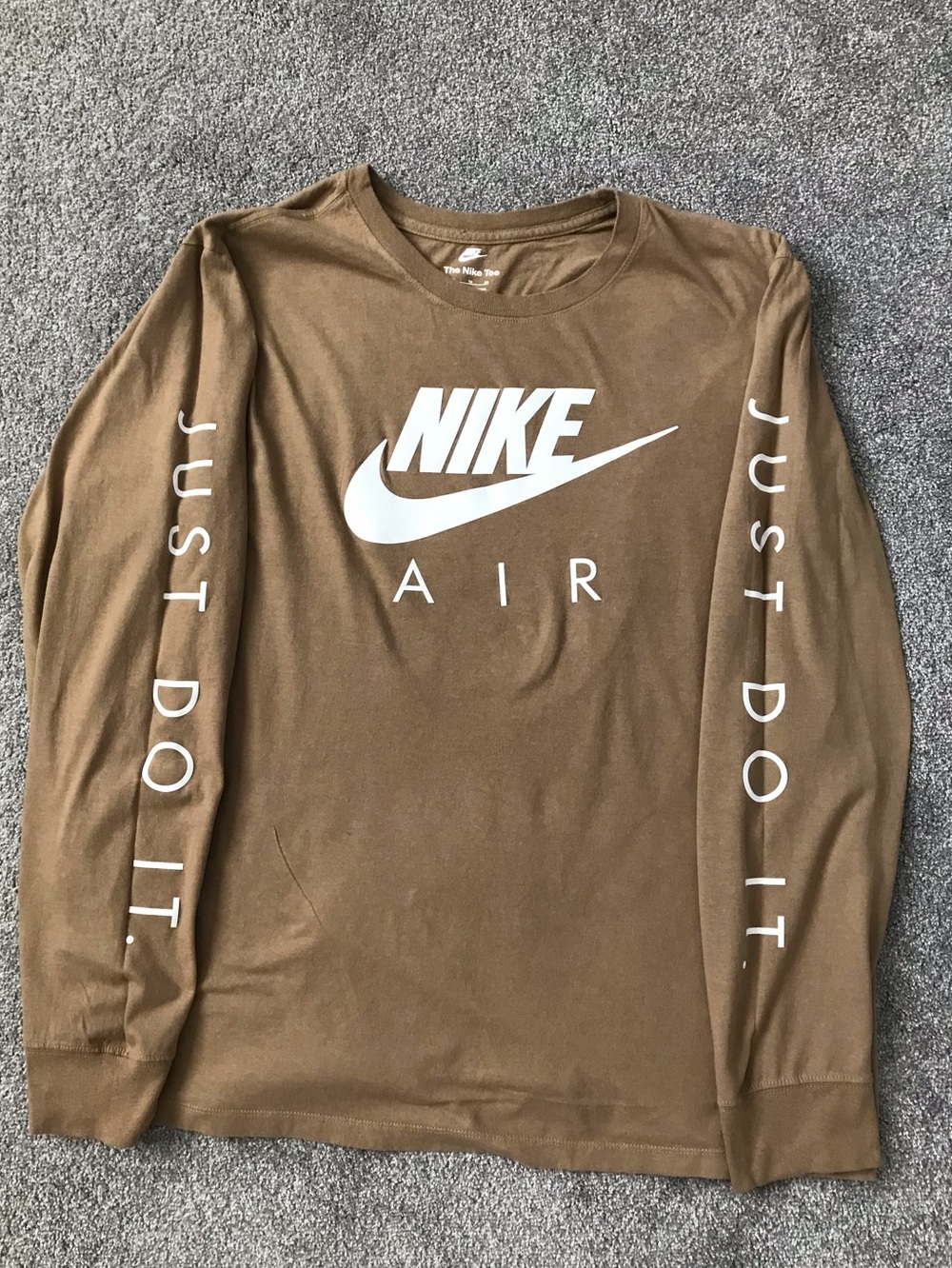 Nike Air “Just Do It” Long Sleeve Tee – XL